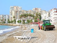 Mezitli Sahili'nde taş temizliği düzenlendi