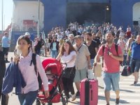 Deniz otobüsü ve feribotlarda bayram yoğunluğu başladı