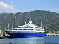Lüks yat 'Queen Miri' Marmaris'e demirledi