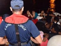 Çeşme'de 46 kaçak göçmen yakalandı