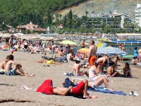 Marmaris'te Mavi Bayraklı plajlar doldu