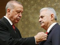 Binali Yıldırım'a 'Devlet Şeref Madalyası' verildi