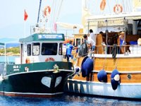 Muğla'da teknelerden 3 bin ton çöp toplandı