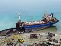 'M/V MERCY GOD' tehlike saçmaya devam ediyor