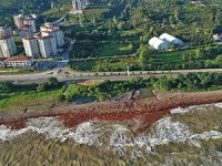 Sel felaketinin yaşandığı Ordu'da sahil kızıla büründü