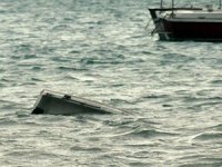 Nepal'de bir tekne alabora oldu, 3 kişi kayboldu!