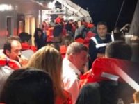 875 yolcusu olan Eleftherios Venizelos'ta yangın çıktı!