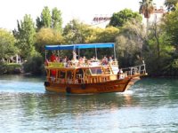 Manavgat Belediyesi'nin 'Nehir Otobüsü' rekora koşuyor