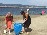 Kocaeli'in Gölcük ilçesinde sahil temizliği yapıldı