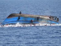 Hindistan'da tekne alabora oldu: 3 ölü