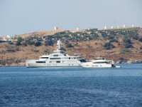 Dünya yıldızlarının gözdesi mega yat ‘Cloudbreak’ Bodrum’a demir attı