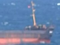 Umman'da ticaret gemisi battı: 12 kişi kurtarıldı