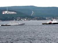 Rus savaş gemisi, Çanakkale Boğazı'ndan römorkörle geçti