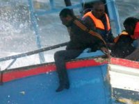 Akdeniz'de göçmen faciası: 15 ölü