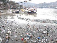 Zonguldak Limanı çöp yığınına döndü