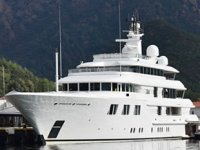 Mega yat Lady E, Marmaris Limanı'na yanaştı