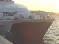 Kartepe adlı feribotun kaptanı ve gemicisi, sahte pasaport taşıdıkları için Kos’ta gözaltına alındı