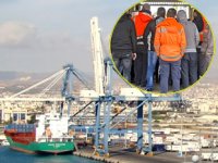 Rum liman işçileri çalışma düzenini protesto etmek için grev yaptı