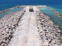 İsrail'in deniz duvarının inşası tamamlandı