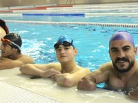 Engelli yüzücüler, Türkiye şampiyonasına hazırlanıyor