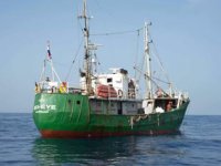 Akdeniz'deki 49 göçmenle ilgili kriz çözüldü