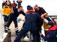 ‘Britta’ isimli geminin yaralı mürettebatına Sahil Güvenlik yardım etti