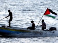 İsrail, Filistinli iki balıkçıyı gözaltına aldı