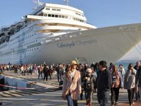 Celestyal Olympia, Ege Port Limanı'na demirledi