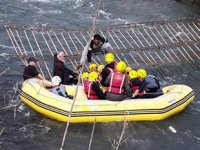 Antalya’da rafting yaparken akıntıya kapılan 16 kişi kurtarıldı