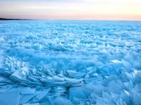 ABD'deki Michigan Gölü buz tuttu