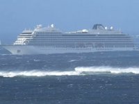 'Viking Sky' isimli gemi, Molde Limanı'na demirledi