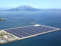 Çin'de dünyanın en büyük yüzer GES'i şebekeye bağlandı