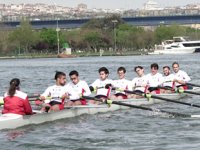 Kürek takımları, ‘Haliç Dostluk Kupası’ için yarıştı