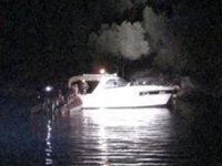 Karaya oturan teknedeki yaralıyı Sahil Güvenlik kurtardı
