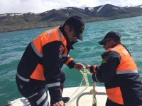 Van’da kaçak avlanmış inci kefali ve 700 metre ağ ele geçirildi