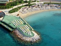 Kuşadası’nda 20 plaj ve 1 marinada mavi bayrak dalgalanacak