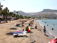 Bodrum plajlarında artık plastik şezlong olmayacak