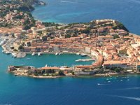 Elba Adası’nda yağmur yağarsa konaklama ücreti iade ediliyor