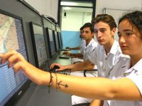 Geleceğin denizcileri, Çeşme Ulusoy Denizcilik Lisesi’nde yetişiyor