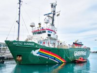 Rusya, Greenpeace'e 2,7 milyon dolar ödeyecek
