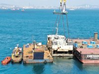 ‘Bereket’ isimli gemisinin arka bölümü, bulunduğu yerden çıkarıldı