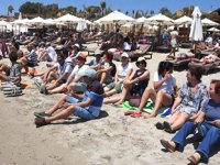 Çeşme’de ‘Plajımızı Geri İstiyoruz’ eylemi yapıldı