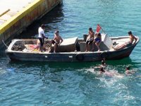 Çanakkale’de midyeciler kaçtı, Sahil Güvenlik kovaladı
