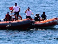 Antalya'da denizdeki şüpheli cisim polisi alarma geçirdi
