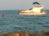 Mersin'de yat kayalıklara çarptı: 9 kişi kurtarıldı