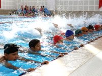 Denizli'de yüzme kurslarına 7 bin 500 kişi kayıt yaptırdı