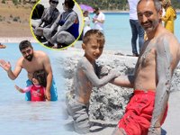 Salda Gölü ziyaretçileri, minarelli çamurda şifa arıyor