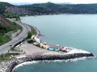Zonguldak’ta kıyıların tel örgülerle çevrilmesine vatandaşlar, tepki gösterdi