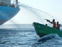 Batı Afrika’da 27 denizci, deniz haydutları tarafından kaçırıldı