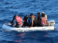 Çanakkale'de 12 düzensiz göçmen yakalandı